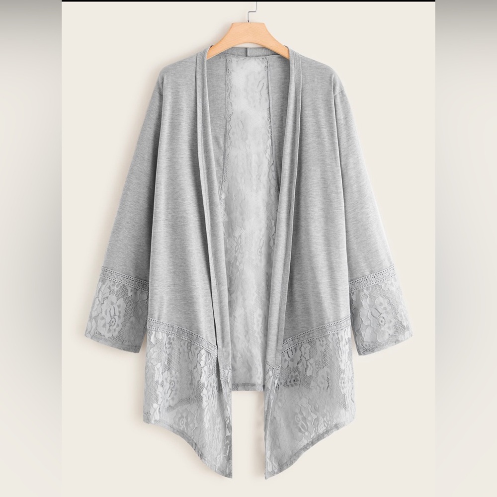 Gray contrast lace asymmetric hem kimono